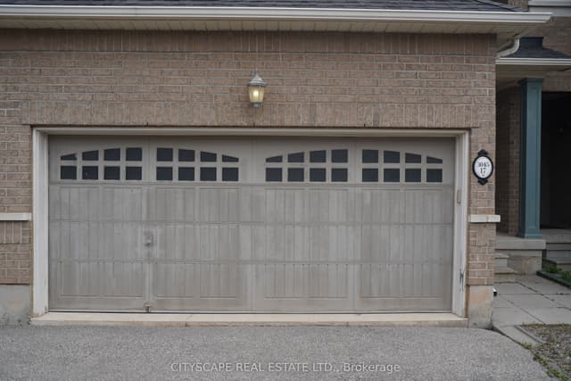 Att/Row/Townhouse at 3045 Gladeside Avenue 17, Oakville, ON L6M 0R3
