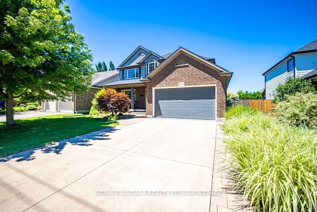 Detached at 374 PELHAM Road, St. Catharines, ON L2S 0A2