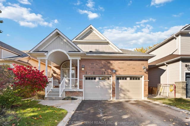 Detached at 16 Cody Avenue, Whitby, ON L1M 1K8