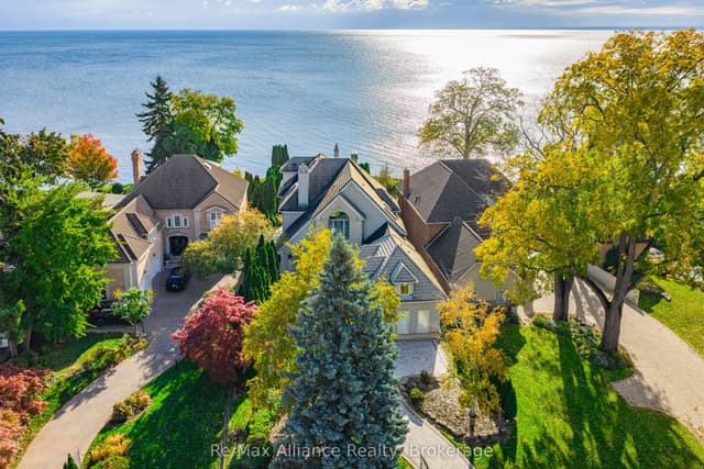 Detached at 3206 Shoreline Drive, Oakville, ON L6L 5X4