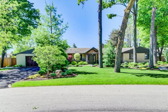 Detached at 345 Old Stone Road, Waterloo, ON N2K 1Z2