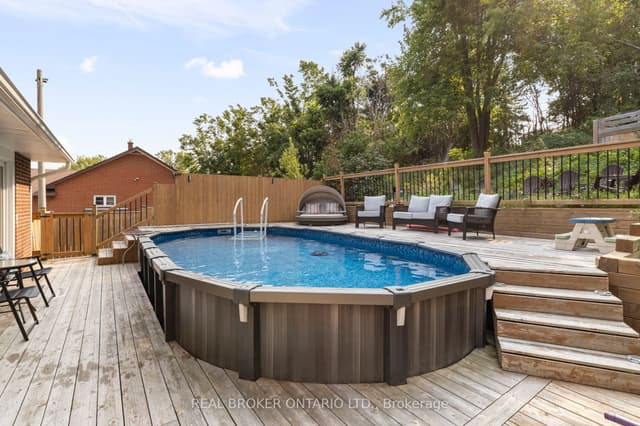 Detached at 92 Quinn Avenue, Orillia, ON L3V 3H5