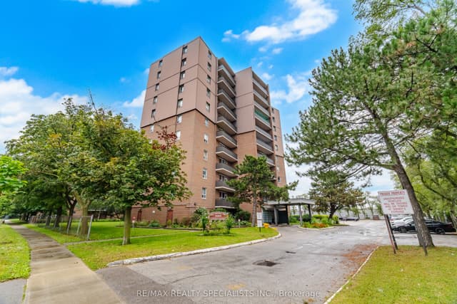 Condo Apartment at 3065 Queen Frederica Drive 403, Mississauga, ON L4Y 3A3
