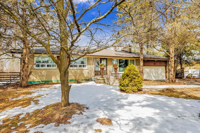 Detached at 8026 Mayfield Road, Caledon, ON L7E 0W2