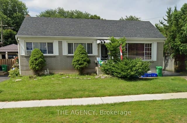 Detached at 887 Philip Street, Peterborough, ON K9H 6E4