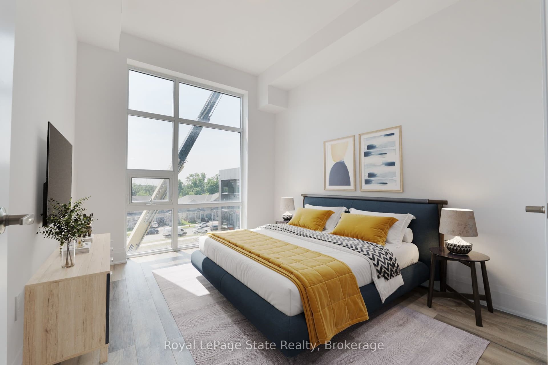 Suite 413 · Floor 4, Unit 413 · 470 Dundas St E