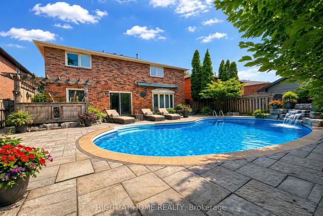Detached at 1311 Playter Place, Oakville, ON L6M 2V1