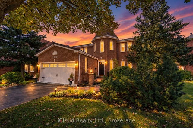 Detached at 2017 Grenville Drive, Oakville, ON L6H 3Z3
