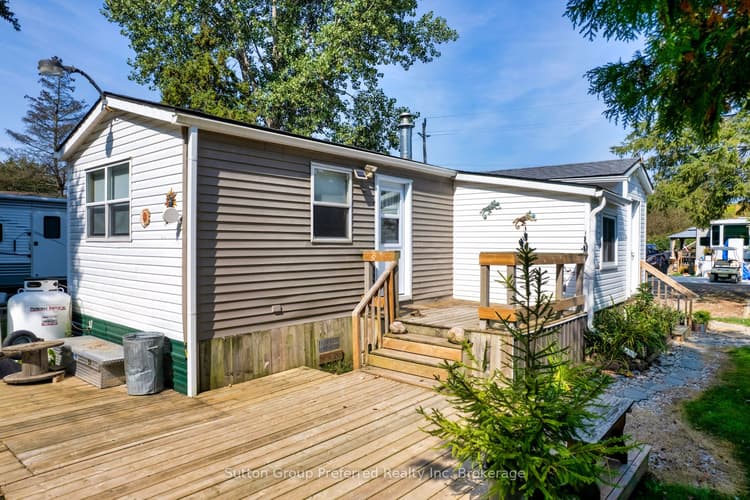 495856 10th Line