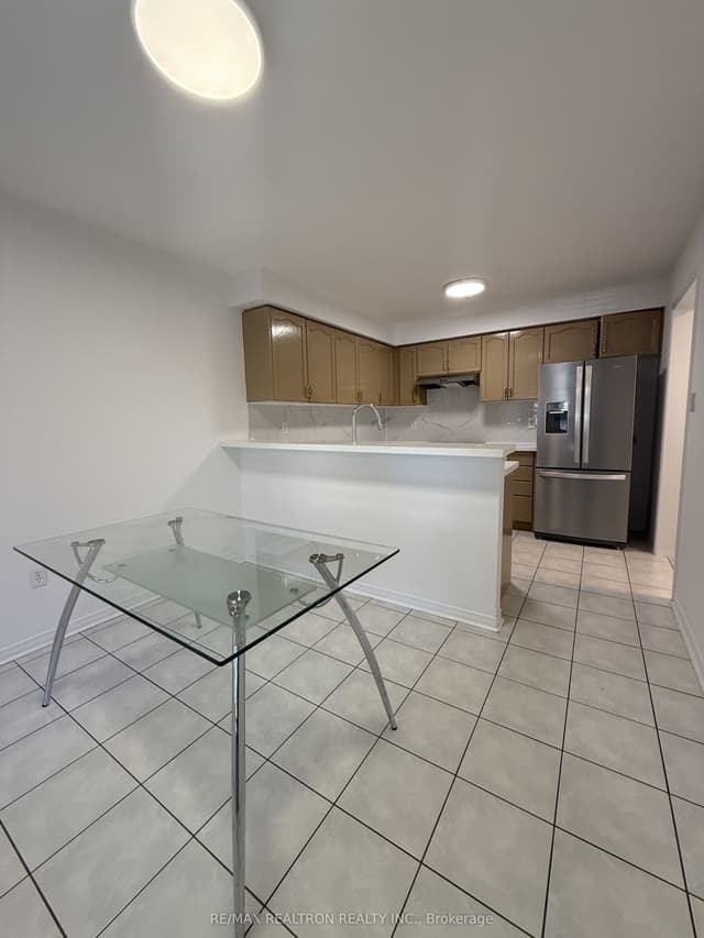 Att/Row/Townhouse at 663 South Unionville Avenue, Markham, ON L3R 4W9