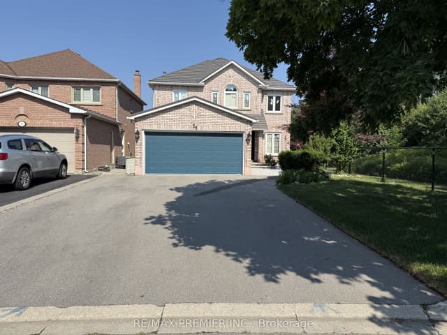 Detached at 54 Castlepoint Drive LOWER, Vaughan, ON L4H 1B8