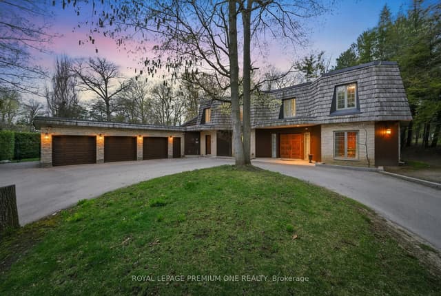 Detached at 72 Golf Avenue, Vaughan, ON L4L 3A5