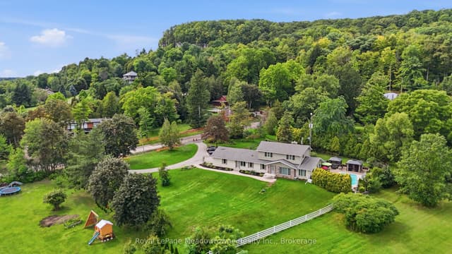 Detached at 7053 Appleby Line, Milton, ON L9T 2Y1