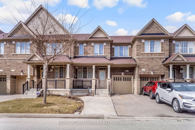 Att/Row/Townhouse at 10 Yellowknife Road, Brampton, ON L6R 3X3