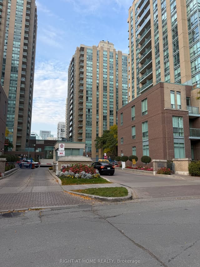 Condo Apartment at 26 Olive Avenue 908, Toronto, ON M2N 7G7, Toronto C14
