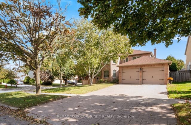 Detached at 25 Albery Crescent, Aurora, ON L4G 5R8