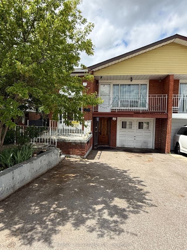 Semi-Detached at 3777 Keenan Crescent, Mississauga, ON L4T 3M1