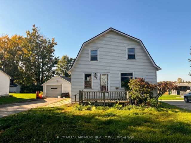 Detached at 233 Talbot Street, Norfolk, ON N0J 1E0