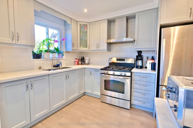 Detached at 109 Tangmere Crescent, Markham, ON L3R 6Y3