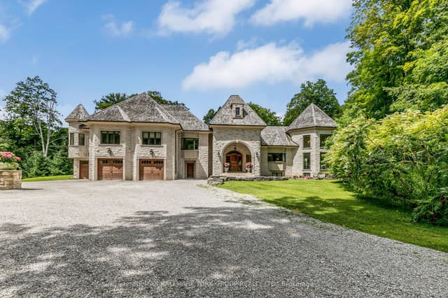 Detached at 1865 Davis Drive W, King, ON L3Y 4V9