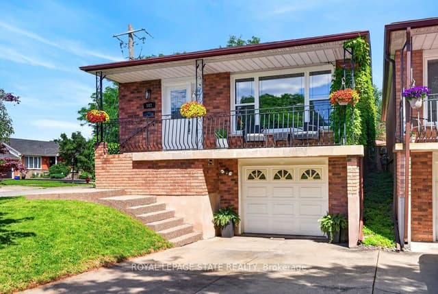Detached at 102 Birchlawn Drive, Hamilton, ON L8G 4B7