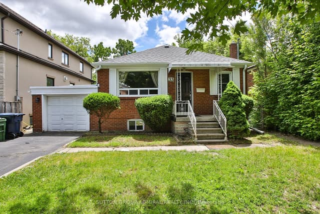 Detached at 33 Regina Avenue, Toronto, ON M6A 1R4, Toronto C04