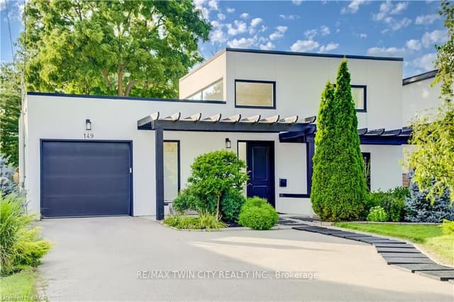 Detached at 149 WOOLWICH Street, Waterloo, ON N2K 1S5
