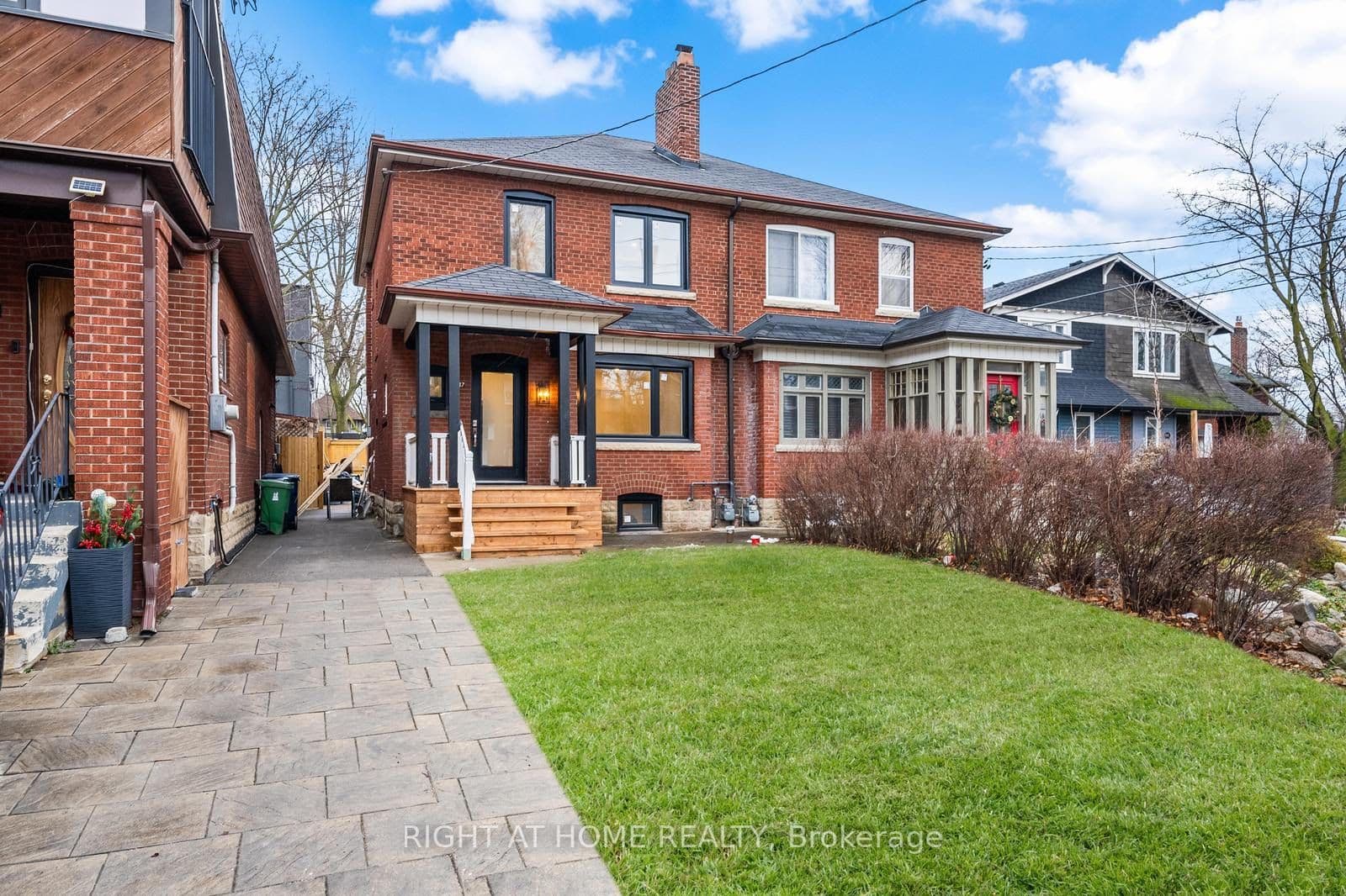 147 Forman Ave
