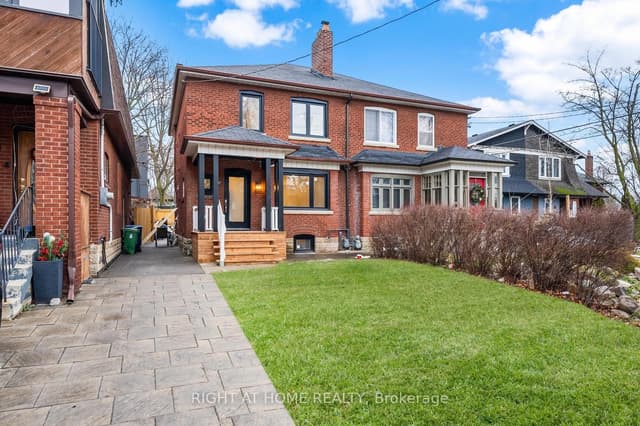 Semi-Detached at 147 Forman Avenue, Toronto, ON M4S 2R9, Toronto C10