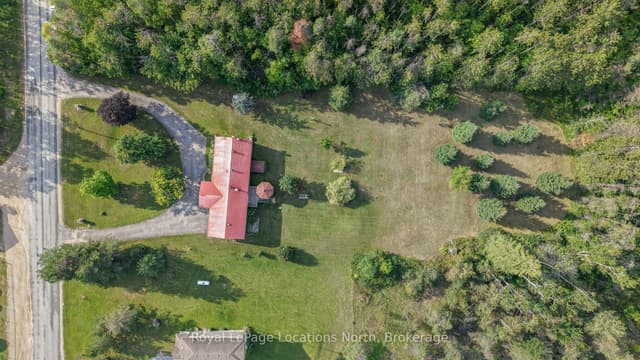 Detached at 263 Line 14 N Line, Oro-Medonte, ON L3V 8J3
