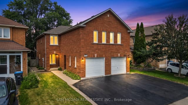 Semi-Detached at 3847 Densbury Drive, Mississauga, ON L5N 6Z3