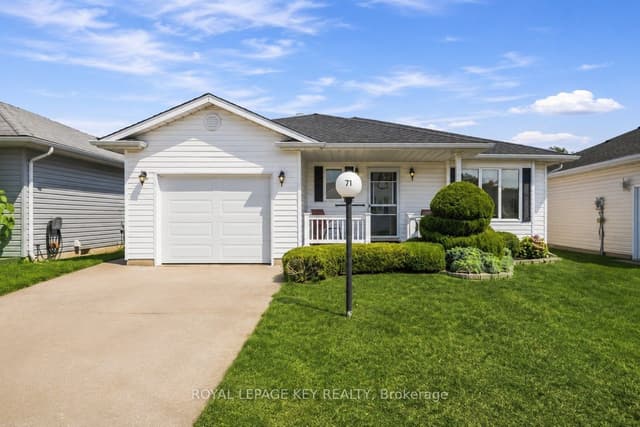 Detached at 5700 BLACKWELL Side Road 71, Sarnia, ON N7B 1B7