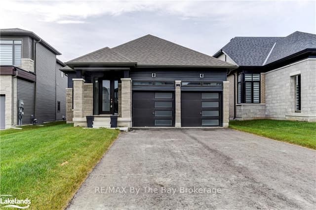 Detached at 3 ROSANNE Circle, Wasaga Beach, ON L9Z 0N4