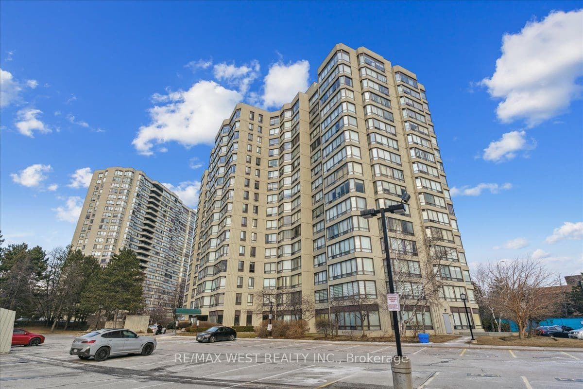Suite 905 · Floor 9, Unit 905 · 26 Hanover Rd