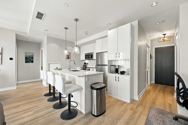 1815 Yonge Street