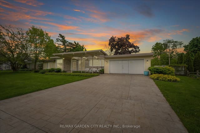 Detached at 899 Niagara River Parkway, Fort Erie, ON L2A 5M4