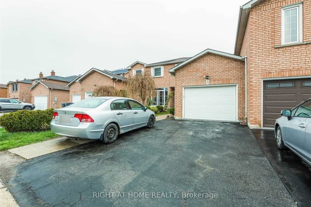 Att/Row/Townhouse at Brampton, ON
