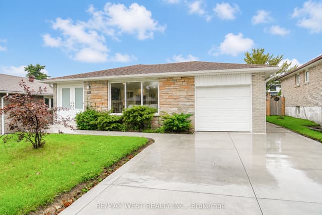 Detached at 765 Dodsworth Crescent, Mississauga, ON L4Y 2H8