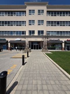 Unit 213, Unit 213 · 170 The Donway West