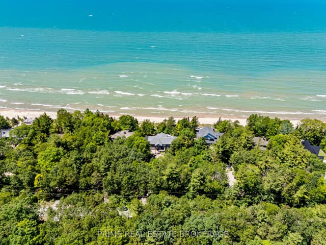 Detached at 9856 Huron Place, Lambton Shores, ON N0M 1T0