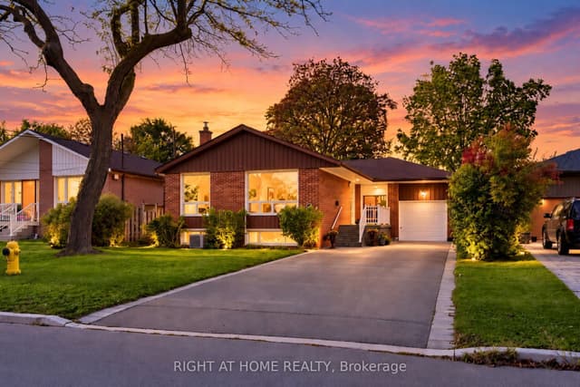 Detached at 202 Waterloo Avenue, Toronto, ON M3H 3Z2, Toronto C06