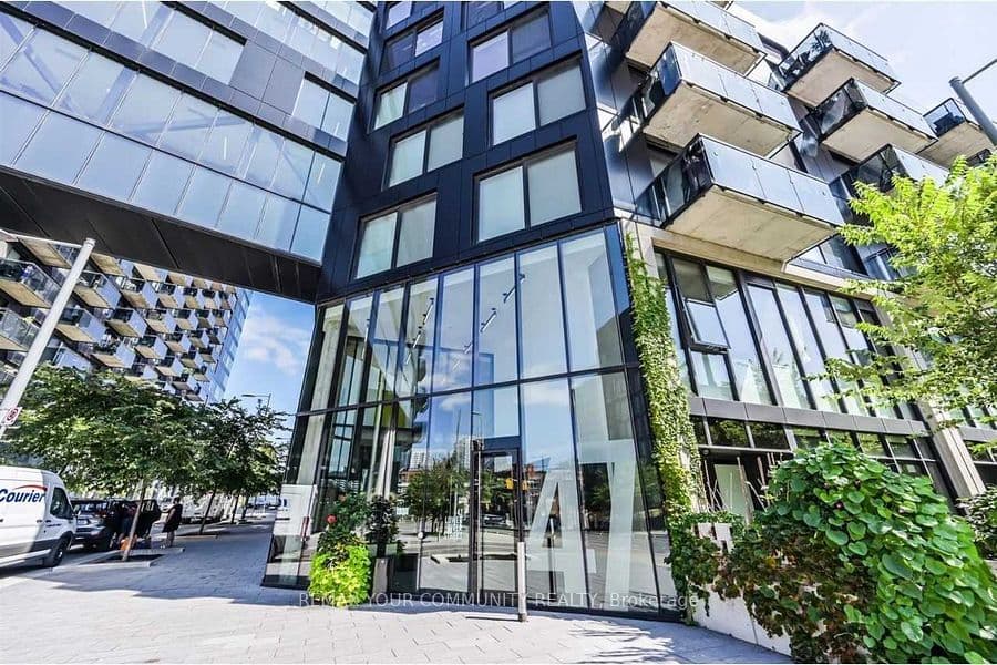 Suite Ph33 · Penthouse, Unit Ph33 · 47 Lower River St