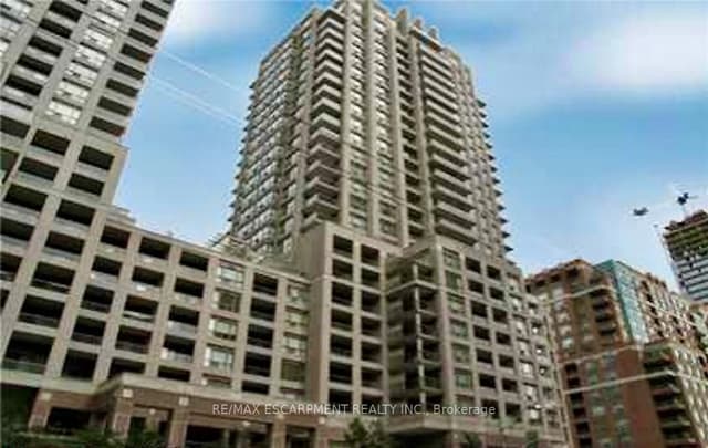 Condo Apartment at 909 Bay Street 2304, Toronto, ON M5S 3G2, Toronto C01