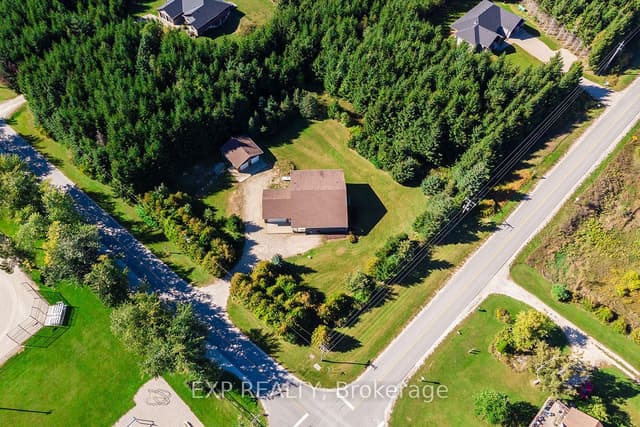 Detached at 625421 15 Side Road, Melancthon, ON L9V 1Z4