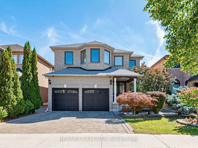Detached at 113 Sonoma Boulevard, Vaughan, ON L4H 1N8