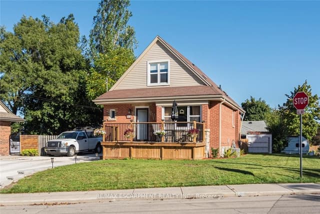 Detached at 199 Kimberly Drive, Hamilton, ON L8K 4L2