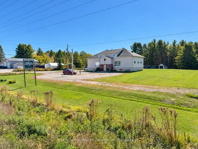 Multiplex at 10 Green Bay Road, French River, ON P0M 1A0