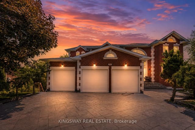Detached at 5969 Rayshaw Crescent, Mississauga, ON L5M 2P1