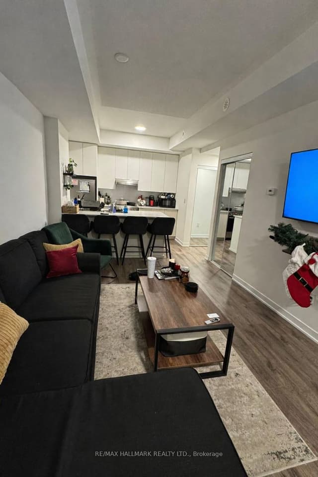 Condo Townhouse at 140 Canon Jackson Drive 111, Toronto, ON M6M 0B9, Toronto W04