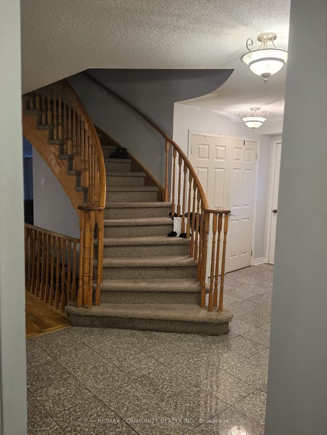 Detached at 36 Beaumont Drive UPPER, Ajax, ON L1T 1P8